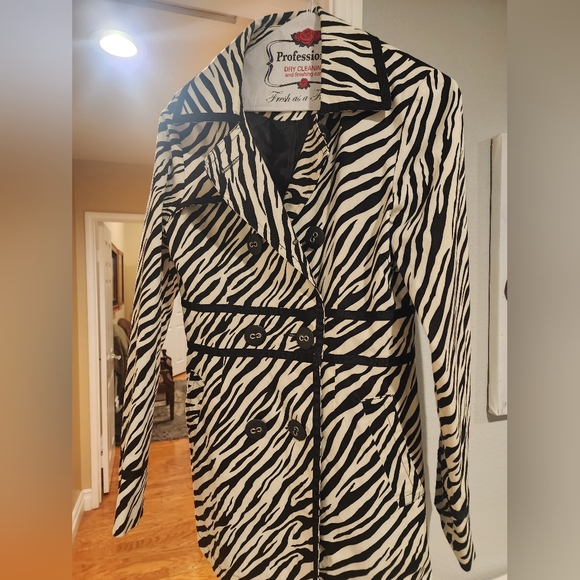 ambition Jackets & Blazers - Ambition zebra jacket